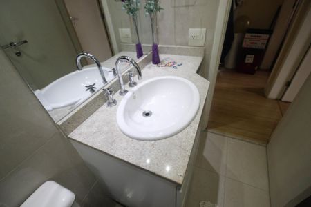 Apartamento à venda com 123m², 3 quartos e 2 vagasBanheiro