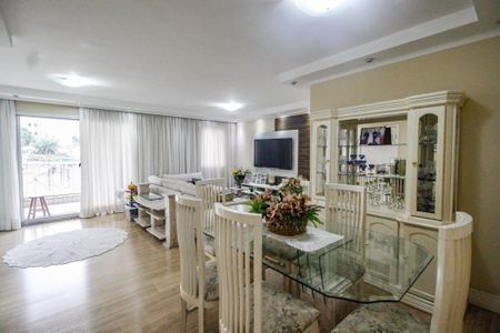 Apartamento à venda com 123m², 3 quartos e 2 vagasSala