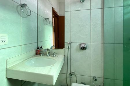 Casa para alugar com 417m², 5 quartos e 4 vagas Casa para alugar com 417m², 5 quartos e 4 vagasBanheiro