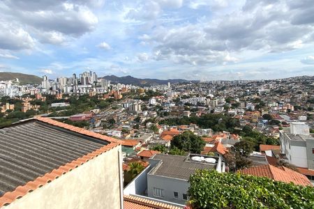 Casa para alugar com 417m², 5 quartos e 4 vagas Casa para alugar com 417m², 5 quartos e 4 vagasVista Varanda