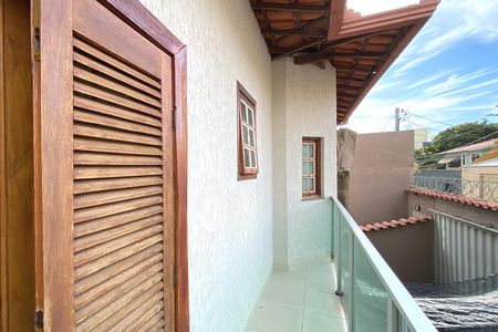 Casa para alugar com 417m², 5 quartos e 4 vagas Casa para alugar com 417m², 5 quartos e 4 vagasVaranda Quarto 5