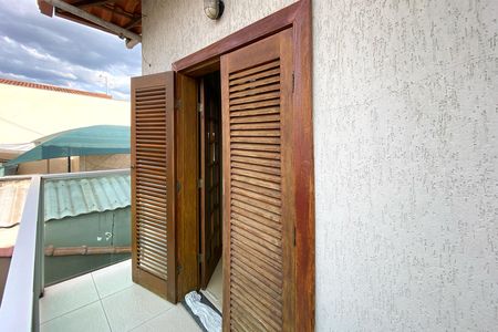 Casa para alugar com 417m², 5 quartos e 4 vagas Casa para alugar com 417m², 5 quartos e 4 vagasVaranda Quarto 5