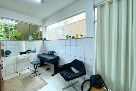 Casa para alugar com 417m², 5 quartos e 4 vagas Casa para alugar com 417m², 5 quartos e 4 vagasSala multiuso