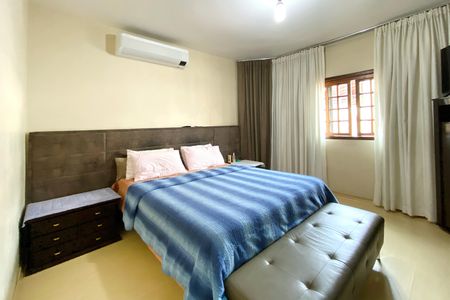Casa para alugar com 417m², 5 quartos e 4 vagas Casa para alugar com 417m², 5 quartos e 4 vagasSuite 1