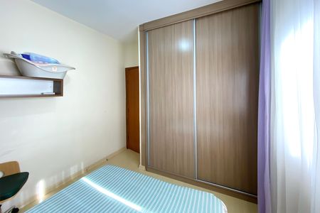 Casa para alugar com 417m², 5 quartos e 4 vagas Casa para alugar com 417m², 5 quartos e 4 vagasQuarto 4