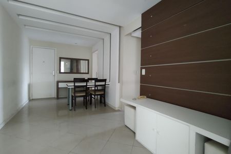 Apartamento para alugar com 70m², 3 quartos e 1 vaga Apartamento para alugar com 70m², 3 quartos e 1 vagaSala