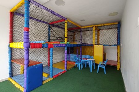 Apartamento para alugar com 70m², 3 quartos e 1 vaga Apartamento para alugar com 70m², 3 quartos e 1 vagaÁrea comum - Playground