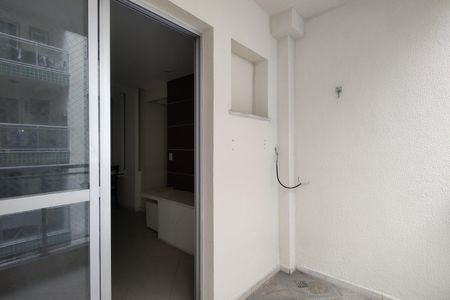 Apartamento para alugar com 70m², 3 quartos e 1 vaga Apartamento para alugar com 70m², 3 quartos e 1 vagaVaranda