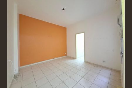 Apartamento à venda com 37m², 1 quarto e sem vaga Apartamento à venda com 37m², 1 quarto e sem vagaSala