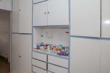 Apartamento à venda com 180m², 3 quartos e sem vagaCozinha