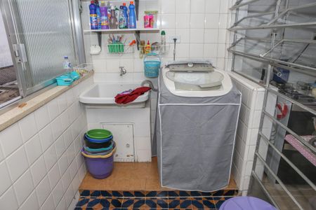Apartamento à venda com 180m², 3 quartos e sem vagaÁrea de Serviço