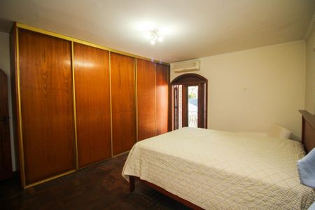 Casa à venda com 291m², 3 quartos e 3 vagasQuarto Suíte