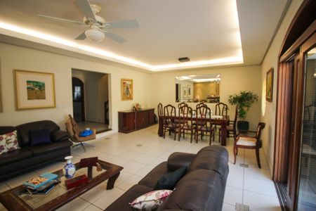 Casa à venda com 291m², 3 quartos e 3 vagasSala 1