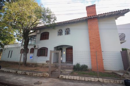 Casa à venda com 291m², 3 quartos e 3 vagasFachada