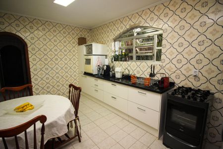 Casa à venda com 291m², 3 quartos e 3 vagasCozinha