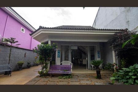 Casa de condomínio à venda com 380m², 3 quartos e 2 vagas Casa de condomínio à venda com 380m², 3 quartos e 2 vagasQuintal