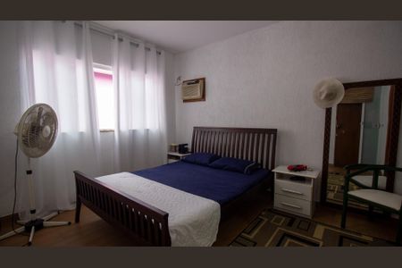 Casa de condomínio à venda com 380m², 3 quartos e 2 vagas Casa de condomínio à venda com 380m², 3 quartos e 2 vagasSuíte