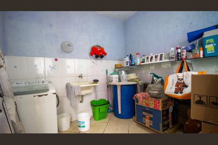 Casa de condomínio à venda com 380m², 3 quartos e 2 vagas Casa de condomínio à venda com 380m², 3 quartos e 2 vagasÁrea de Serviço