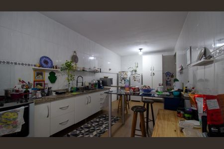 Casa de condomínio à venda com 380m², 3 quartos e 2 vagas Casa de condomínio à venda com 380m², 3 quartos e 2 vagasCozinha