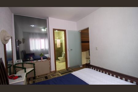 Casa de condomínio à venda com 380m², 3 quartos e 2 vagas Casa de condomínio à venda com 380m², 3 quartos e 2 vagasSuíte