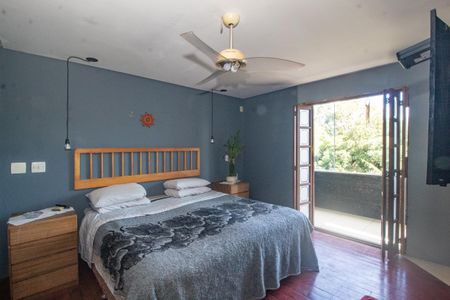 Casa à venda com 312m², 3 quartos e 3 vagasSuite