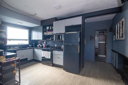 Casa à venda com 312m², 3 quartos e 3 vagasCozinha