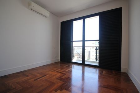 Apartamento à venda com 314m², 3 quartos e 4 vagasQuarto