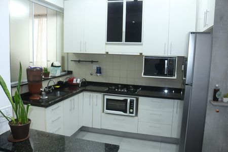 Apartamento para alugar com 68m², 2 quartos e 1 vagaCozinha