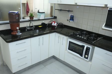 Apartamento para alugar com 68m², 2 quartos e 1 vagaCozinha