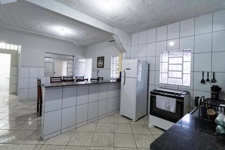 Casa à venda com 341m², 5 quartos e 3 vagasCozinha