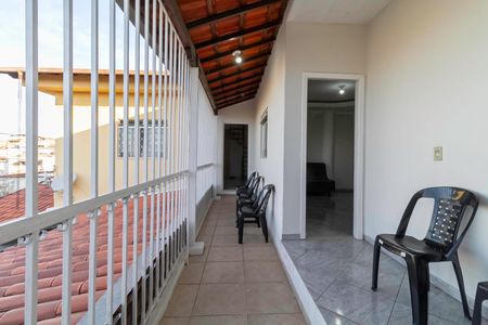 Casa à venda com 341m², 5 quartos e 3 vagasVaranda da Suíte 1