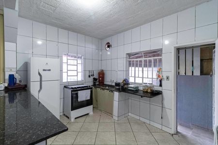 Casa à venda com 341m², 5 quartos e 3 vagasCozinha