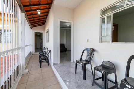 Casa à venda com 341m², 5 quartos e 3 vagasVaranda da Suíte 1