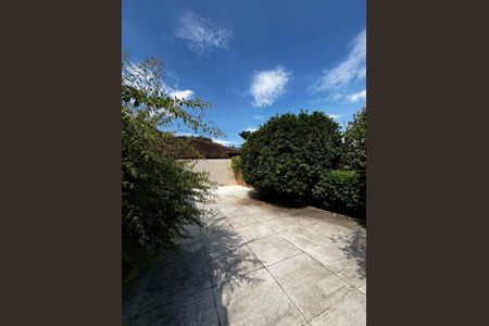 Casa à venda com 875m², 5 quartos e 4 vagas