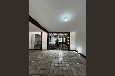 Casa à venda com 875m², 5 quartos e 4 vagas