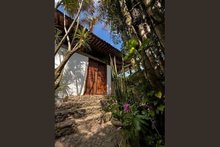 Casa à venda com 875m², 5 quartos e 4 vagas