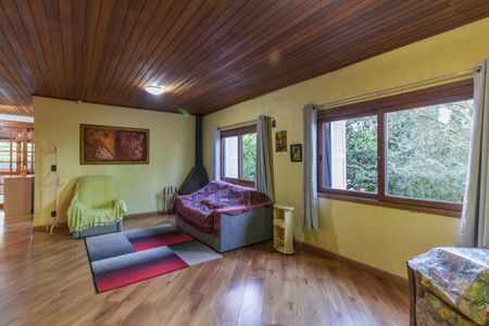 Casa à venda com 229m², 3 quartos e 2 vagas Casa à venda com 229m², 3 quartos e 2 vagasSala