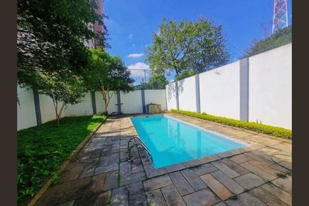 Casa à venda com 300m², 5 quartos e 5 vagas