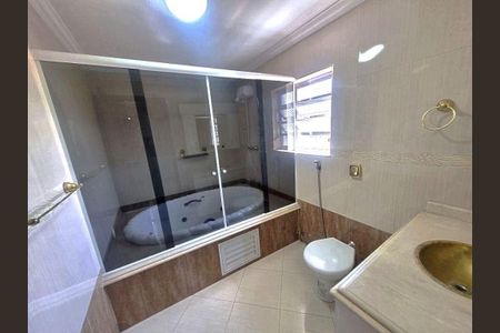 Casa à venda com 300m², 5 quartos e 5 vagas