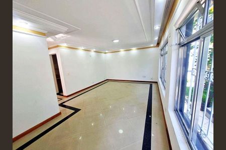 Casa à venda com 300m², 5 quartos e 5 vagas