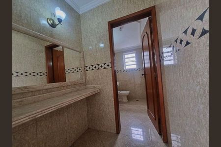 Casa à venda com 300m², 5 quartos e 5 vagas