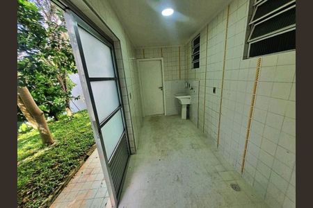 Casa à venda com 300m², 5 quartos e 5 vagas