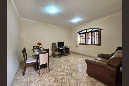 Casa à venda com 150m², 3 quartos e 2 vagas