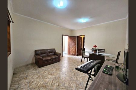 Casa à venda com 150m², 3 quartos e 2 vagas
