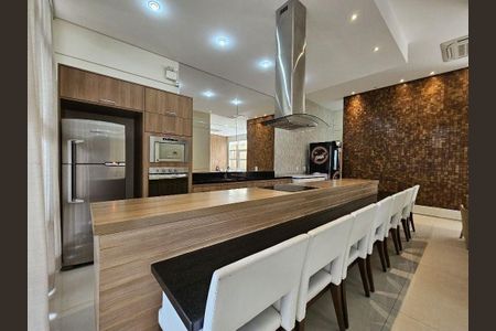 Apartamento à venda com 120m², 2 quartos e 1 vaga