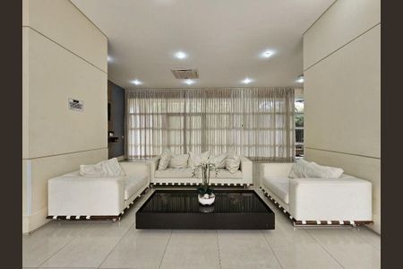 Apartamento à venda com 120m², 2 quartos e 1 vaga