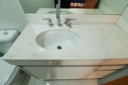 Apartamento à venda com 123m², 3 quartos e 3 vagasBanheiro da Suíte 2