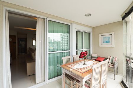 Varanda gourmet de apartamento à venda com 3 quartos, 123m² em Chora Menino, São Paulo