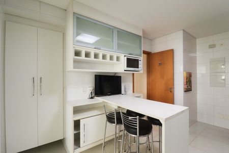 Apartamento à venda com 123m², 3 quartos e 3 vagasCozinha