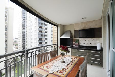 Apartamento à venda com 123m², 3 quartos e 3 vagasVaranda gourmet